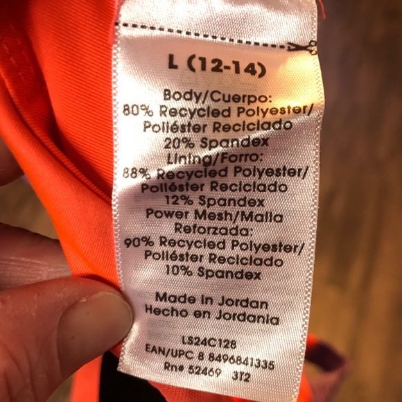 Love & Sports Sports Bra and Shorts Set - Picture 5 of 8